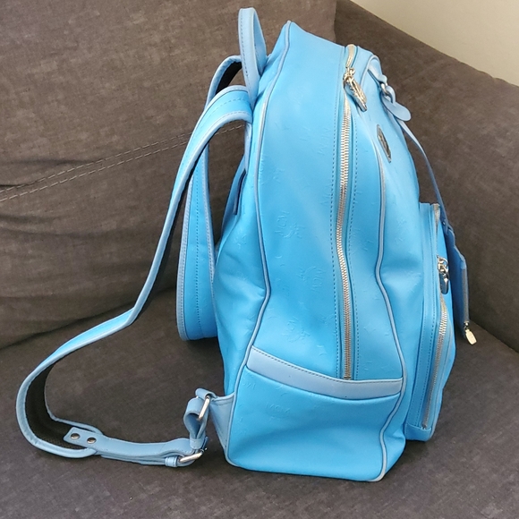 MCM Backpack Resistant Monogram Medium - Picture 4 of 8